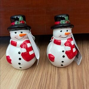 Snowmen salt and pepper shakers